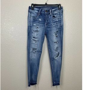 American Eagle Hi Rise Jegging Crop Distressed